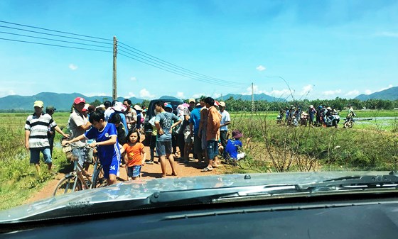Lãnh[-]đạo[-]tỉnh[-]Bình[-]Định[-]đối[-]thoại,[-]ghi[-]nhận[-]kiến[-]nghị[-]của[-]người[-]dân[-]xã[-]Mỹ[-]An,[-]huyện[-]Phù[-]Mỹ